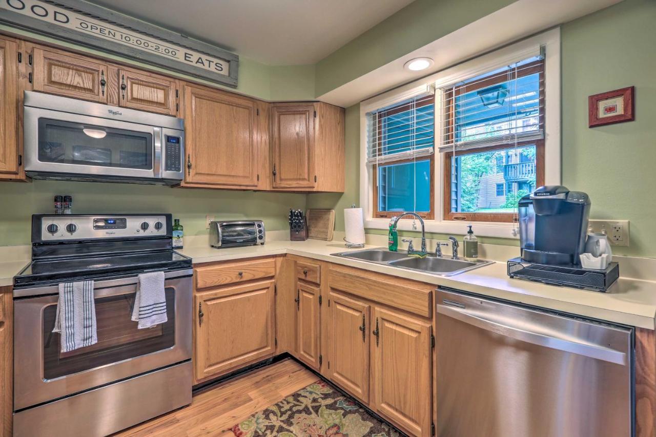 Lake Placid Gem With Patio And Views Less Than 1 Mi To Beach! Exteriör bild